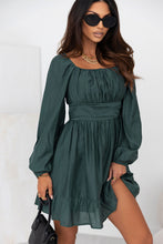Load image into Gallery viewer, Green Ruched Square Neck Puff Sleeve Mini Dress
