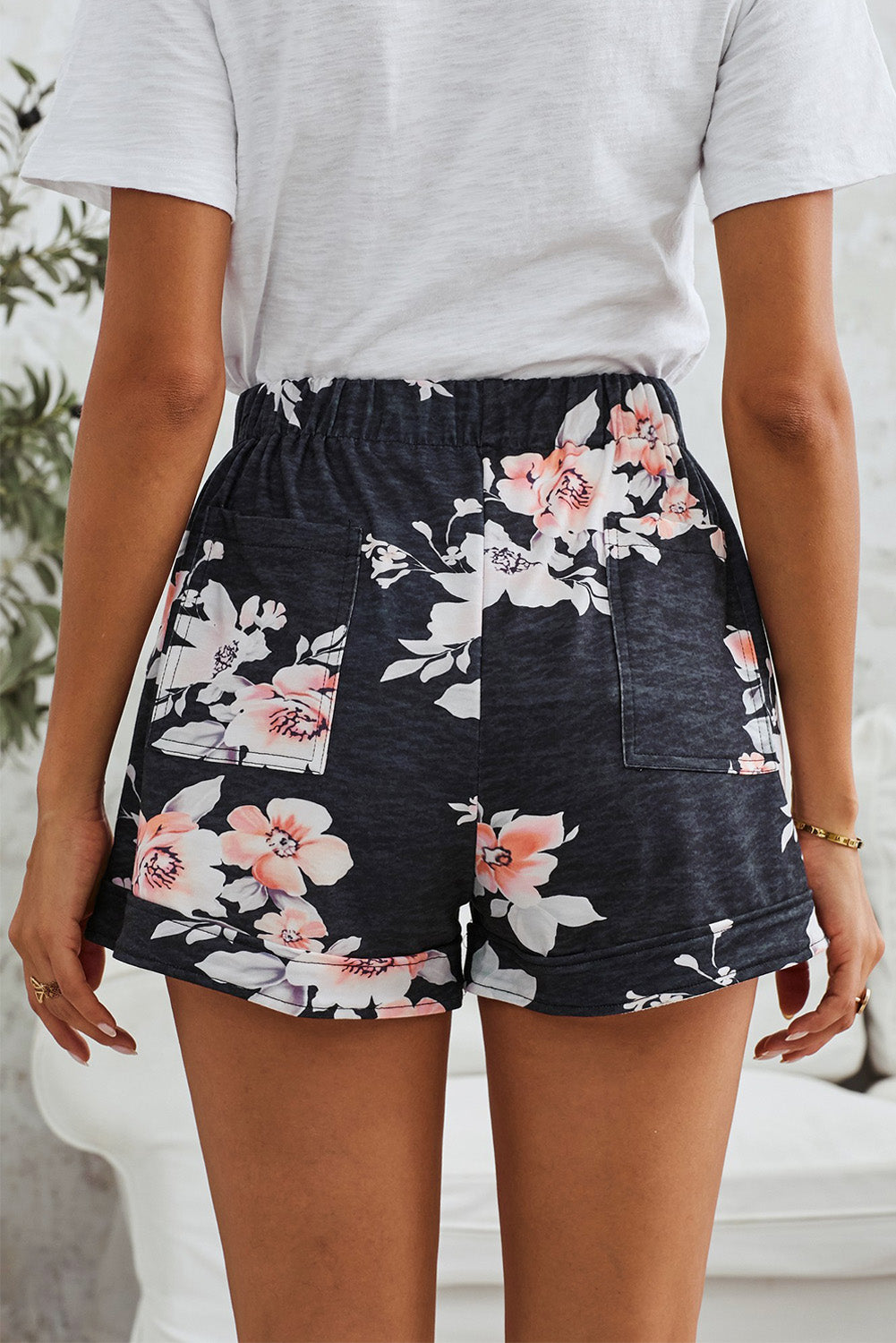 Floral Print Drawstring Elastic Waist Pocketed Shorts