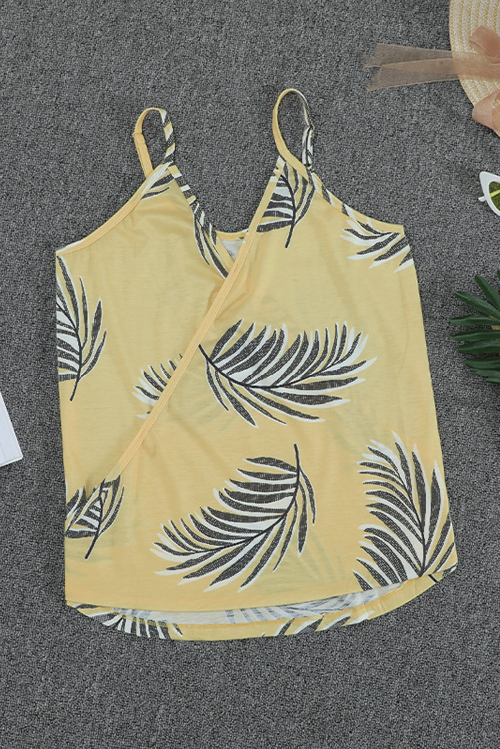 Tropical Leaf Pattern Tank Top