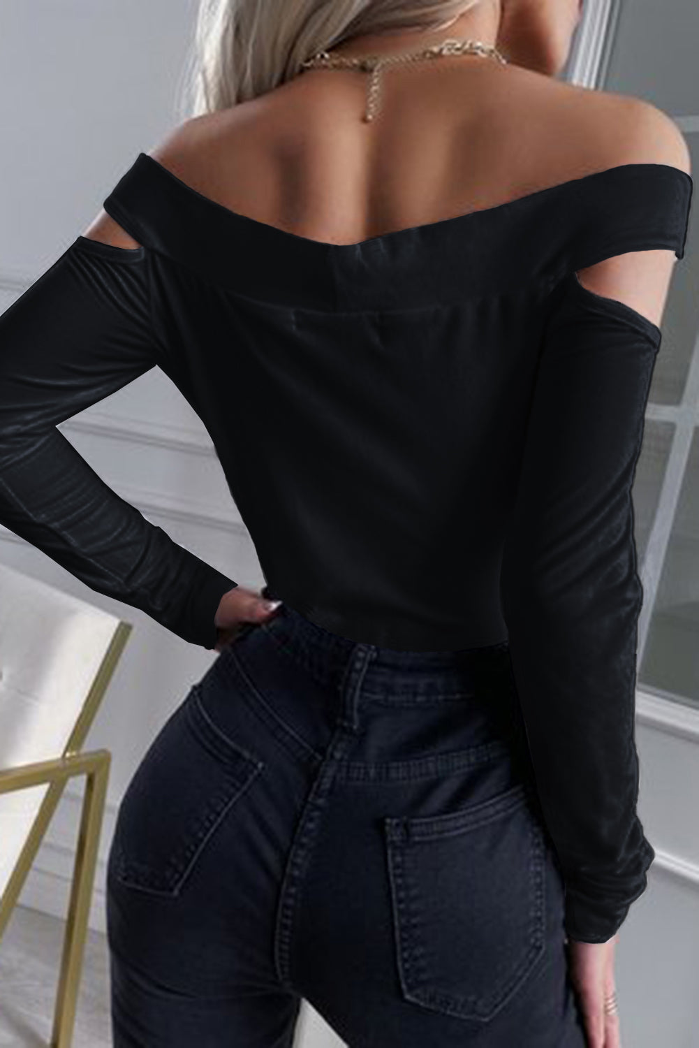 Hollow-out Off-the-shoulder Slim Fit Top